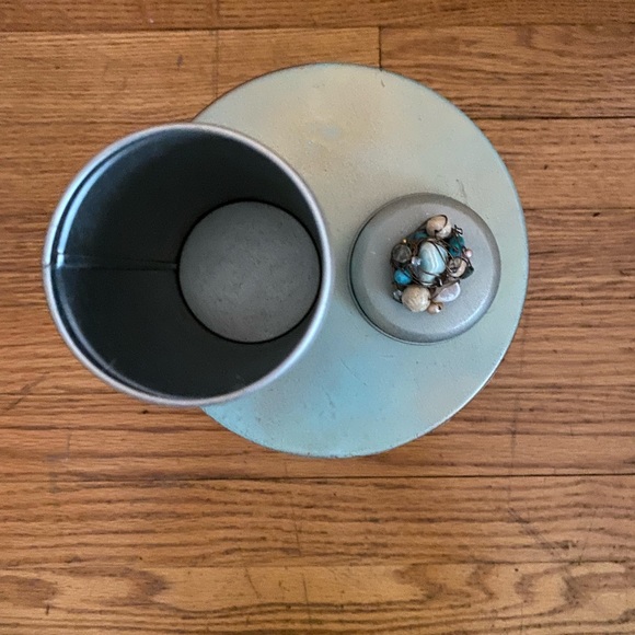 Treasure Keepsake Tin decorated with semi precious stones - Picture 6 of 6